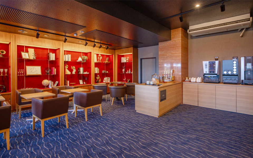 フリードリンクラウンジ